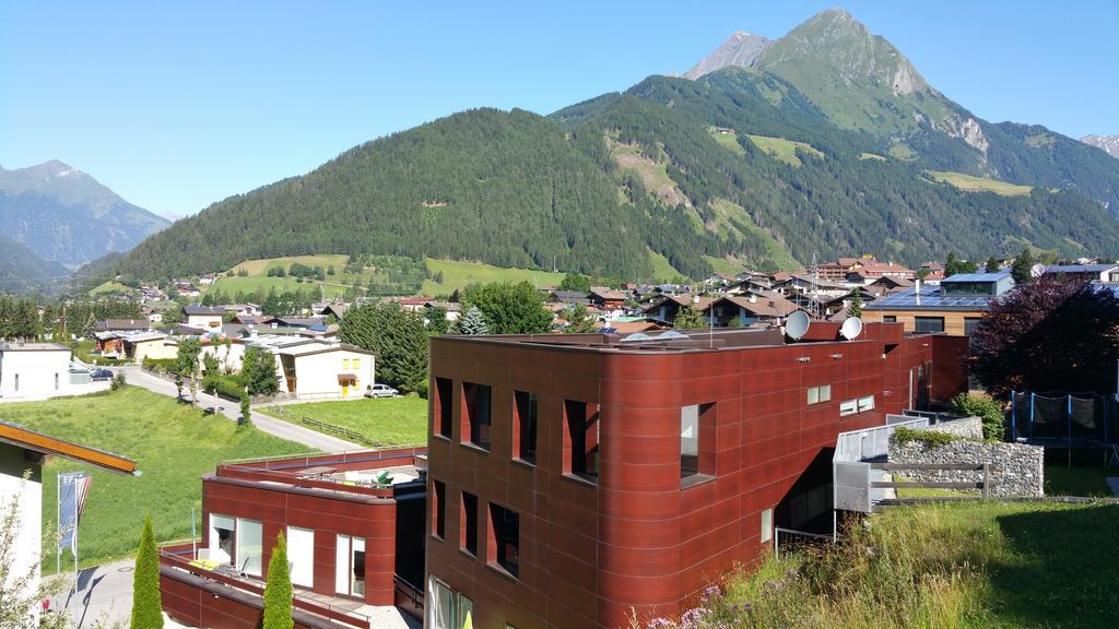 Sun Matrei Design Apartments Matrei in Osttirol Bagian luar foto