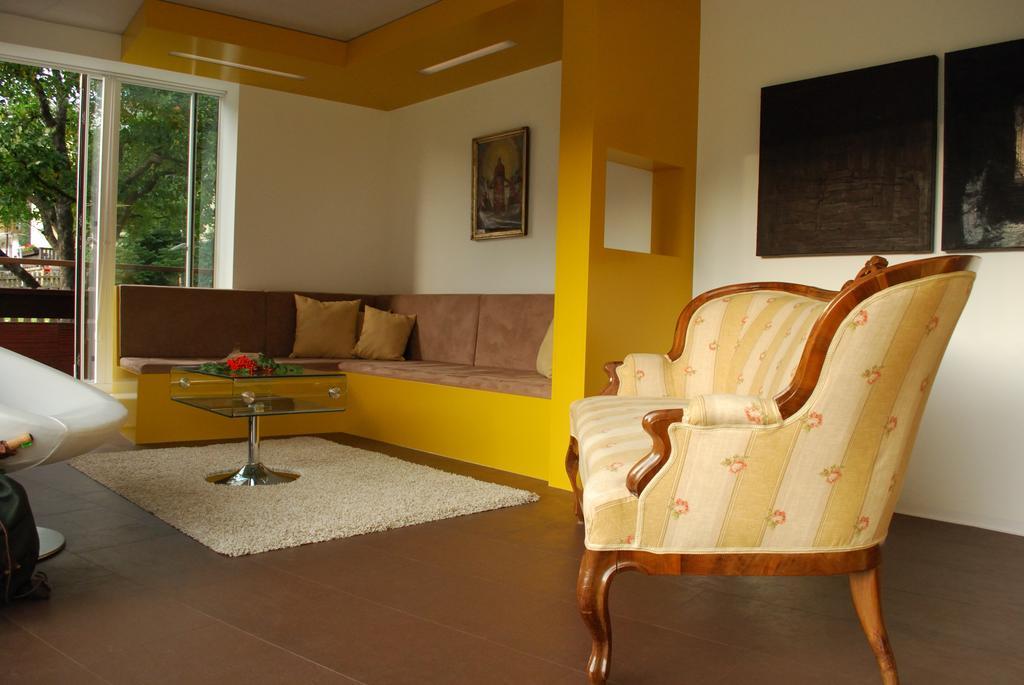 Sun Matrei Design Apartments Matrei in Osttirol Bagian luar foto